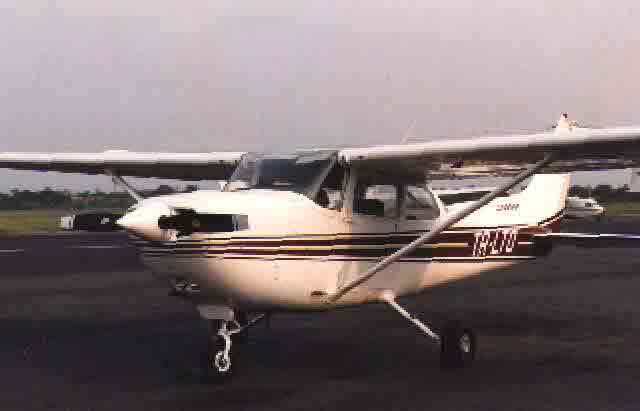 Voil le TRLTO
 avec lequel j'ai travers cette ligne de grains ! merci  petit avion d'avoir t si vaillant...
